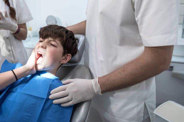 Best Emergency Root Canal Treatment in Cavalero, WA